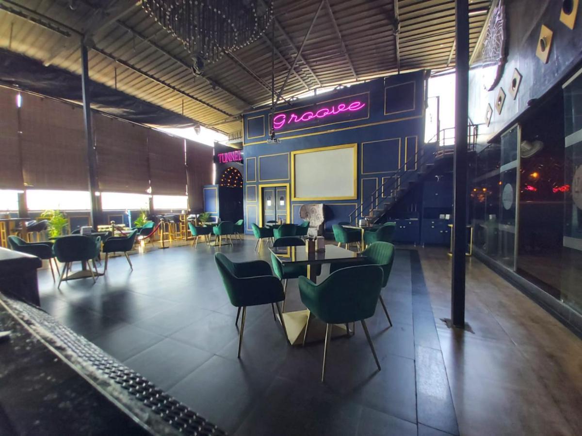 Hotel Ss Grandeur Lucknow Ngoại thất bức ảnh