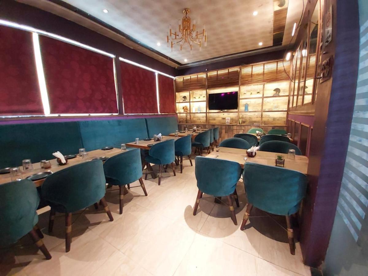 Hotel Ss Grandeur Lucknow Ngoại thất bức ảnh
